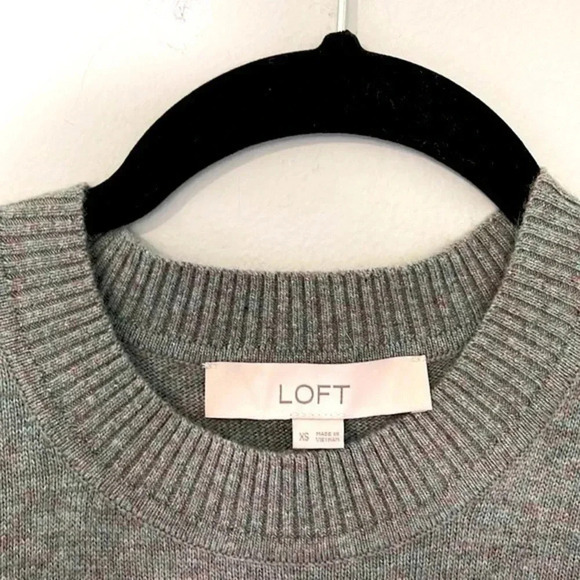 The Loft Women's Stitched Sleeve Sweater Green Size XS - Picture 6 of 10